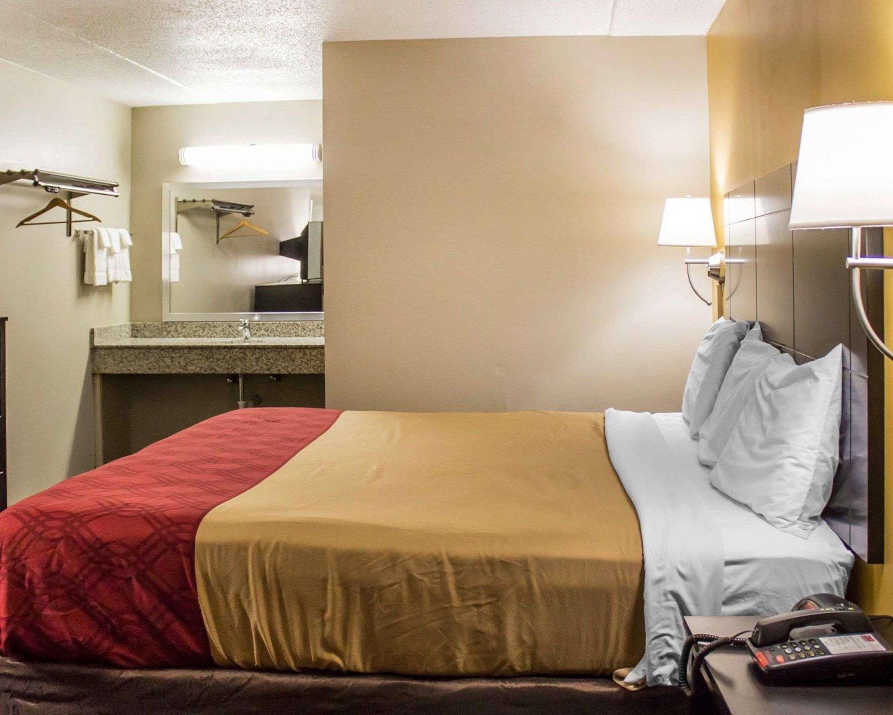 Econo Lodge Колумбус Экстерьер фото