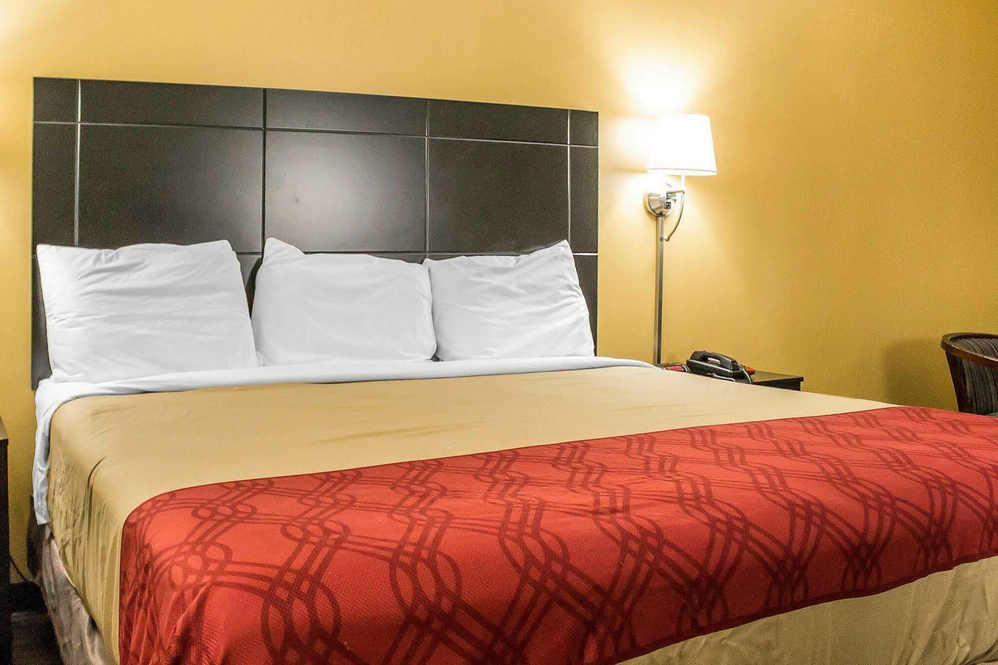 Econo Lodge Колумбус Экстерьер фото